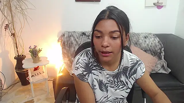 Eva_Maddoxx's cam snapshot