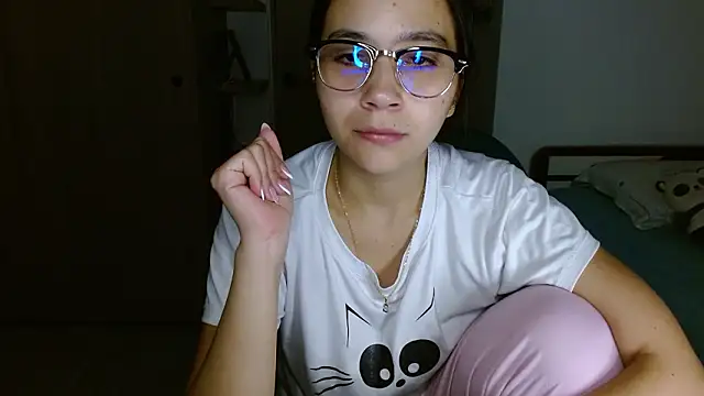 mia__lopez_'s cam snapshot