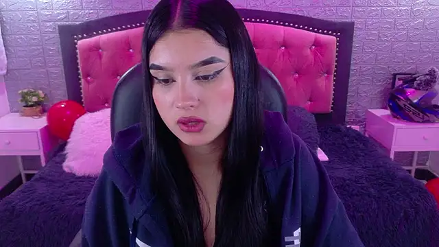 Natalie_loffreda's cam snapshot