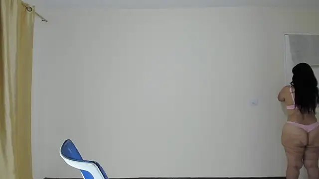 Dulcemilfi's cam snapshot