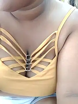 shanaya-baby77's cam snapshot