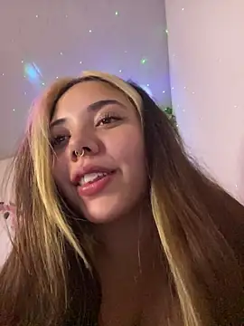 Paulette_Blanche's cam snapshot