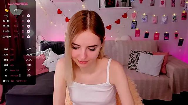 LillianShine live sex cam