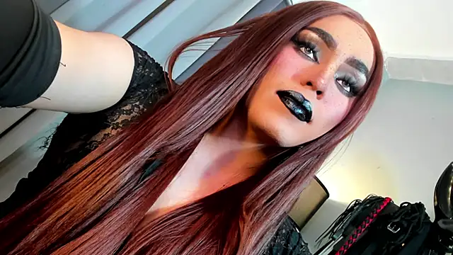 DominaAurumXXX live sex cam