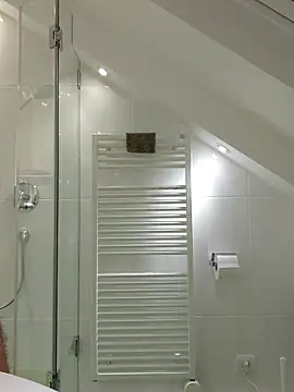 Oldmenhot66 live sex cam