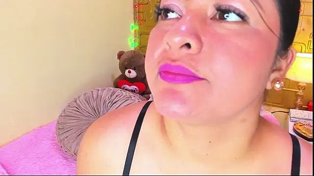 Julia_Haye live sex cam