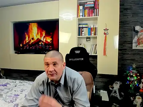 SpartacusDaddy48 live sex cam