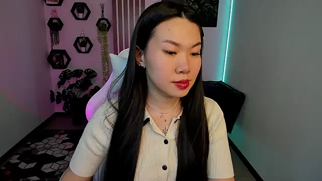 LunaPurrr live sex cam