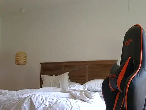 TroyDieselXXX's cam snapshot