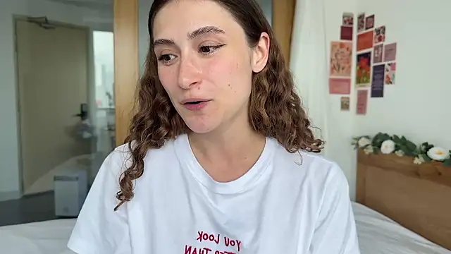 cutiemari's cam snapshot