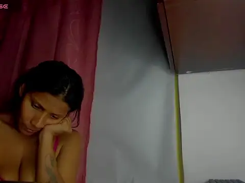 NENITA_HOTT's cam snapshot