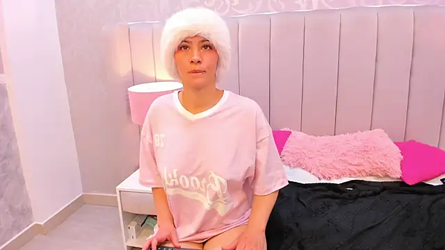 Raven1fox's cam snapshot