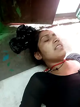 Chayna_singh's cam snapshot