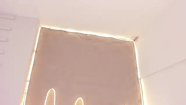 HannahToons's cam snapshot