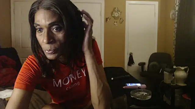 DivatheSnakecharmer's cam snapshot