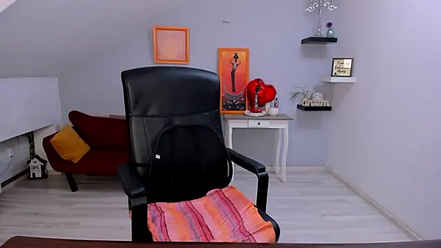 LollaGirl live sex cam