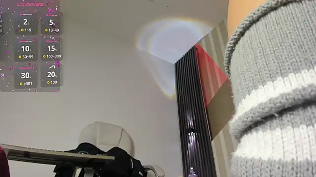 emily_layton's cam snapshot