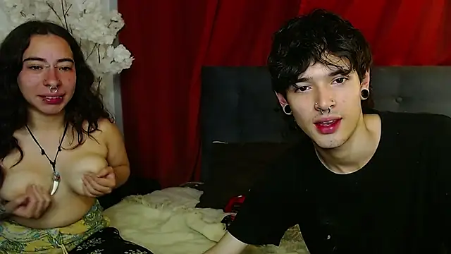 moonandzuko's cam snapshot