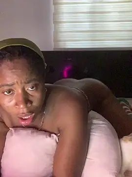 MISSMAYSROOM's cam snapshot