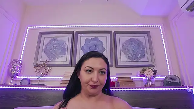 BustyEva_'s cam snapshot