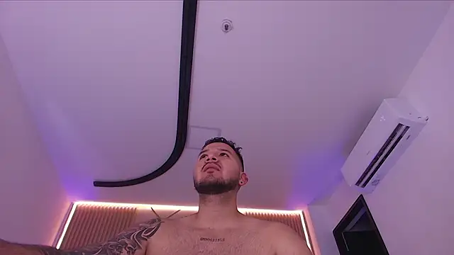 mister_miike's cam snapshot