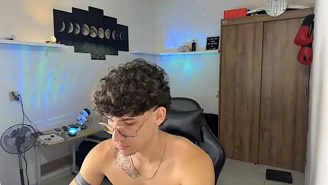 Kisan_Smith live sex cam