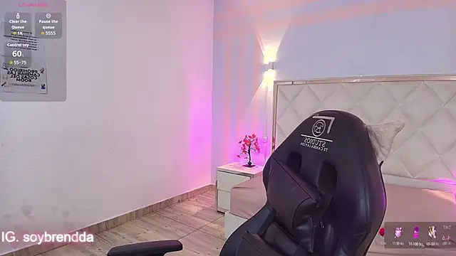 Brendda_tay live sex cam