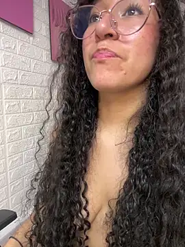 Dany_Moon_'s cam snapshot