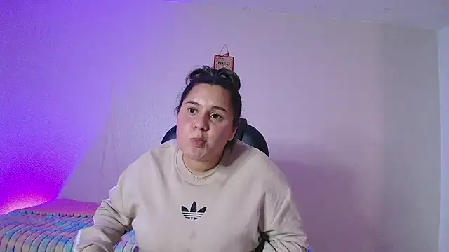 BabyBlondeX_eup's cam snapshot