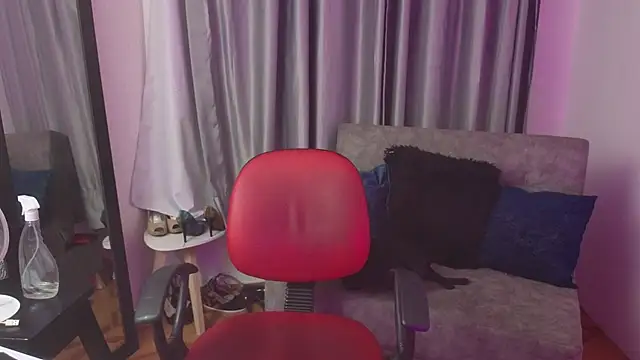 TiinaJonus_'s cam snapshot