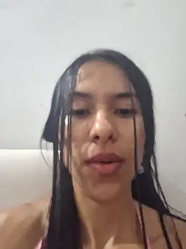 Alannys19's cam snapshot