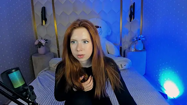 StellaBev's cam snapshot