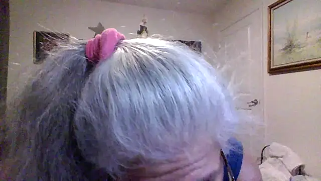 Curvychick778899's cam snapshot