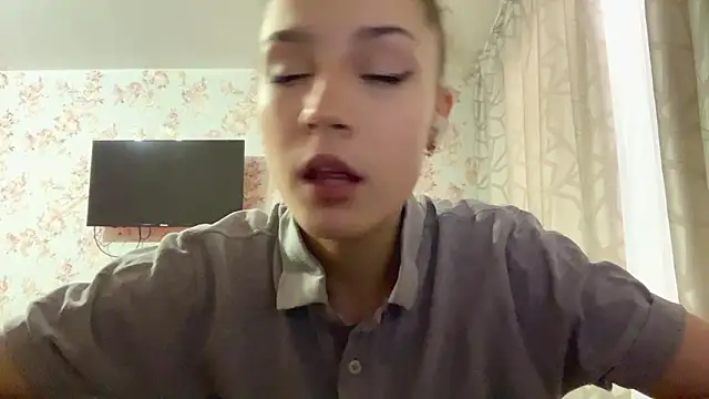 PagedLard's cam snapshot