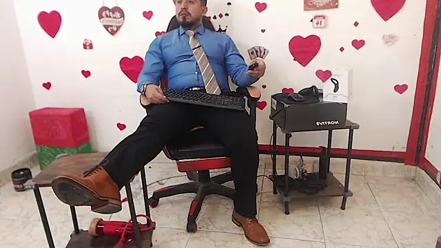 KalethBigDick live sex cam