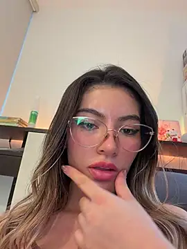 Your_Honeey live sex cam