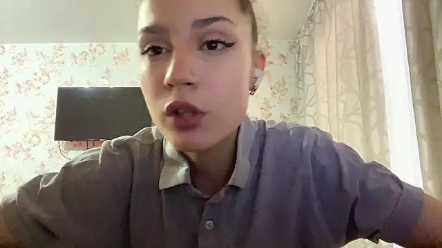 PagedLard's cam snapshot