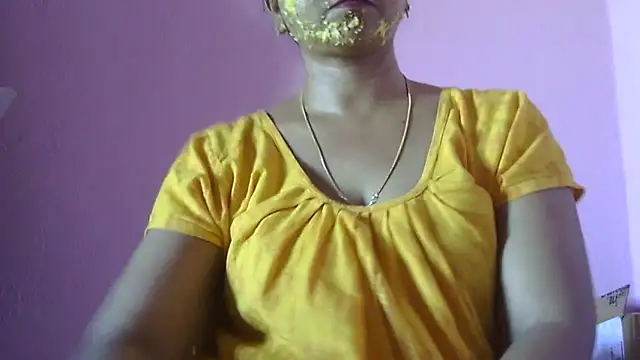 Pooja-suman's cam snapshot