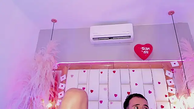 Mr_aronnn_'s cam snapshot