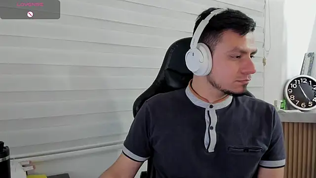 Rick_Adams's cam snapshot