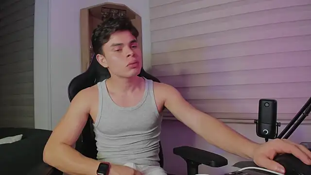 alejooo_twink live sex cam