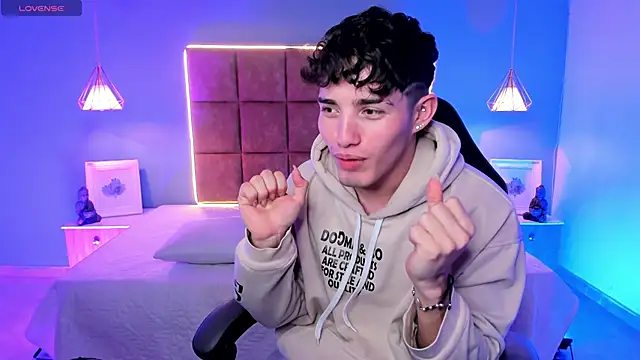 AlejooTwink live sex cam