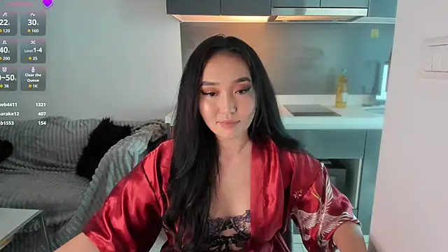 satoriluna live sex cam