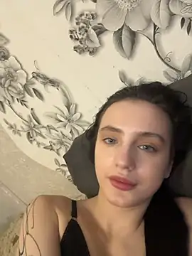 MiaTee's cam snapshot