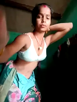 Alisha_beby143's cam snapshot