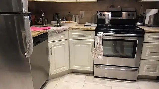 BigGuyMuscle's cam snapshot