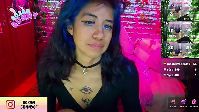 Roxanbunny1's cam snapshot