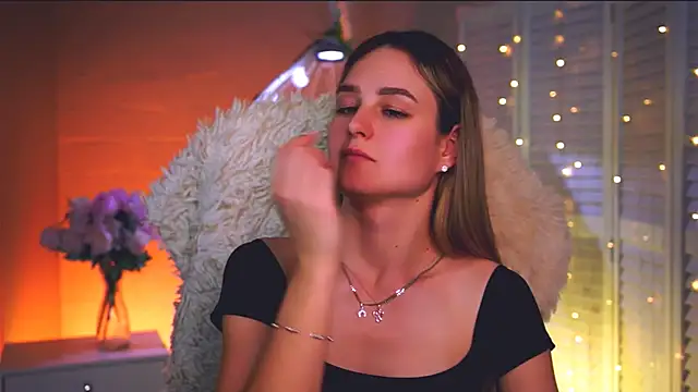 DeboraLarson's cam snapshot