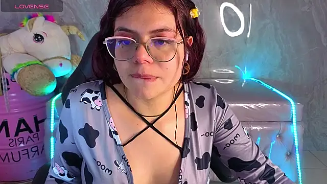 draviana_a_'s cam snapshot