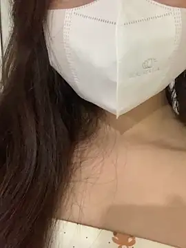 Rin-yiyi live sex cam